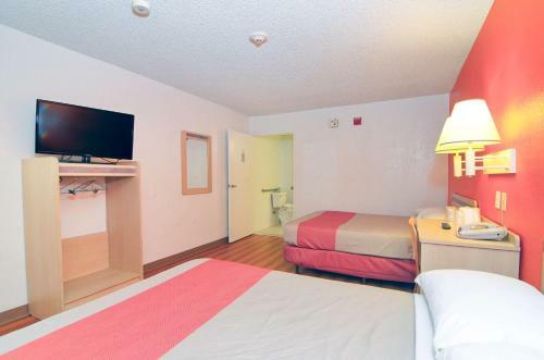 Hotel Motel 6 Palm Springs North
