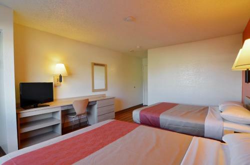 Hotel Motel 6 Palm Springs North