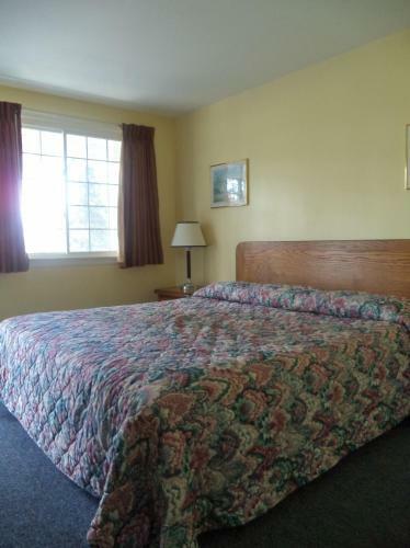 Weathervane Motel Lanesboro