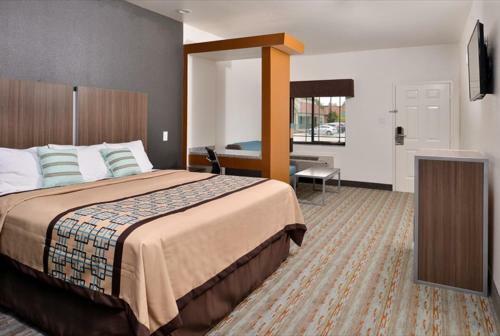 Motel Scottish Inn & Suites - Conroe