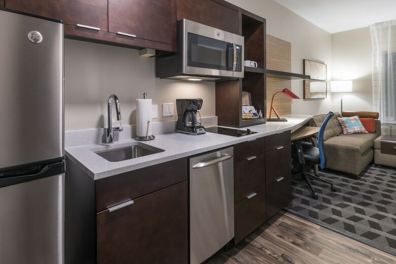 Hotel Towneplace Suites By Marriott Hays
