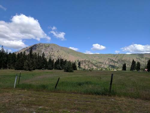 Rock Creek Mercantile & Motel