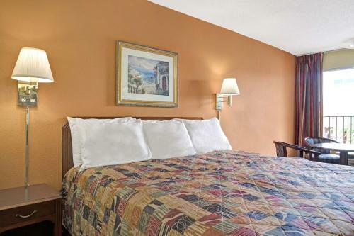 Hotel Days Inn By Wyndham Benson