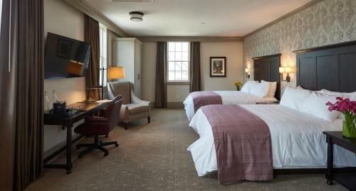 Hotel The Groton Inn
