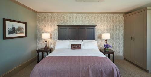 Hotel The Groton Inn