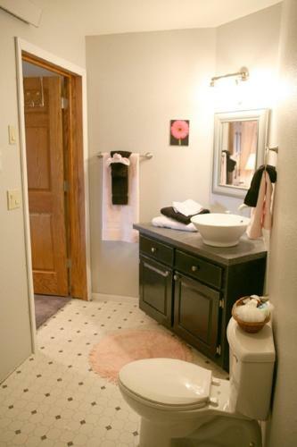 Sawin' Logs Bed & Breakfast