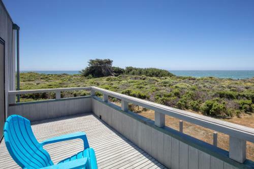 Rolling Waves Beach House