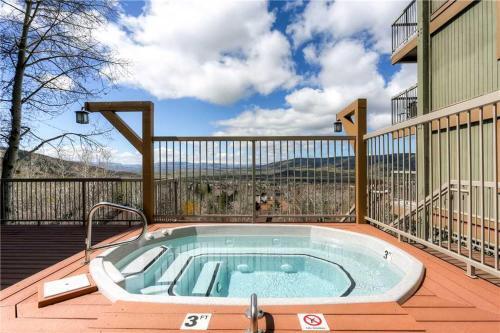 Yampa View 302