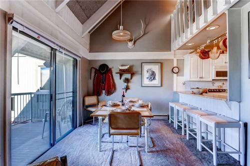 Yampa View 302