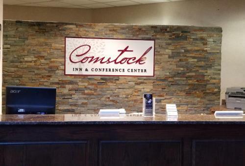 Hotel Comstock Inn & Conference Center