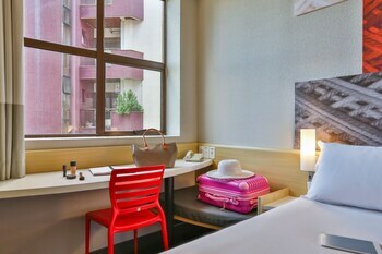 Hotel Ibis Maring�