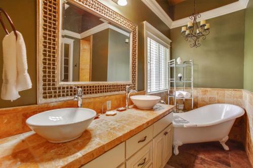Big River Retreat Four-bedroom Home