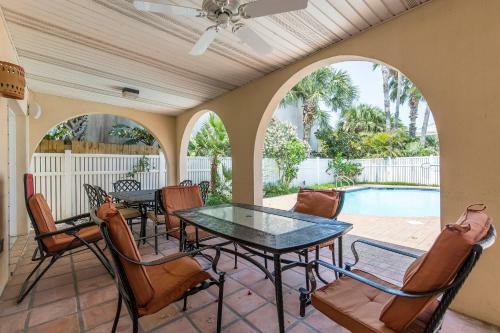 Apartamento 207 W. Campeche (Alegria On The Bay)