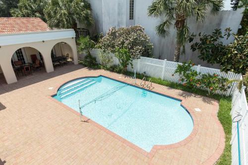 Apartamento 207 W. Campeche (Alegria On The Bay)