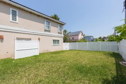 Apartamento 207 W. Campeche (Alegria On The Bay)