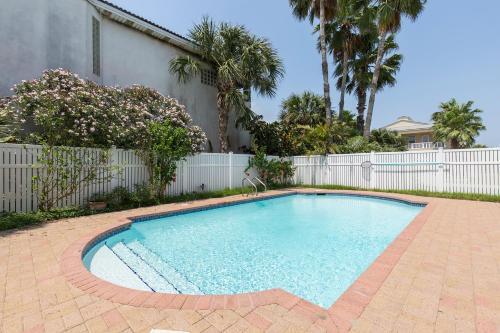 Apartamento 207 W. Campeche (Alegria On The Bay)