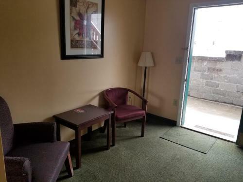 Motel Perry-o Inn & Suites