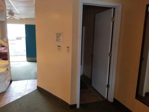 Motel Perry-o Inn & Suites