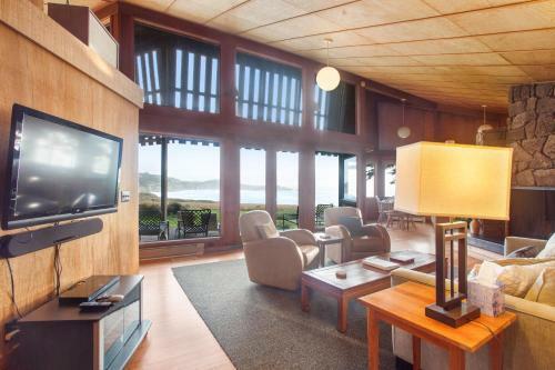 Curtis-moulton Retreat