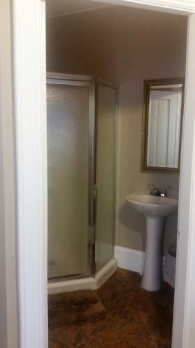 Hostal Carraway Guest House