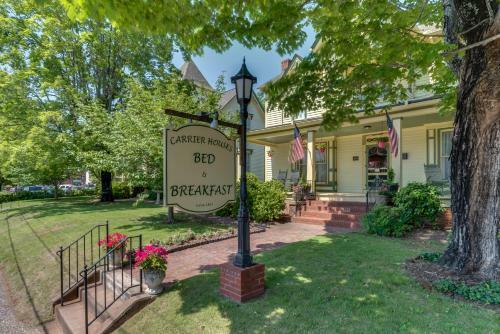 Bed & Breakfast Carrier Houses Inn