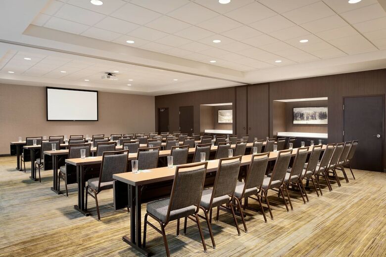 Hotel Courtyard By Marriott Boston Dedham/westwood