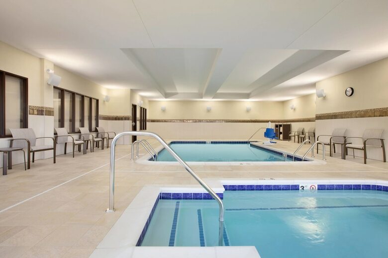 Hotel Courtyard By Marriott Boston Dedham/westwood