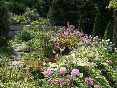 Button Bay Bed And Breakfast