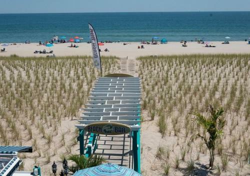 Spray Beach Hotel
