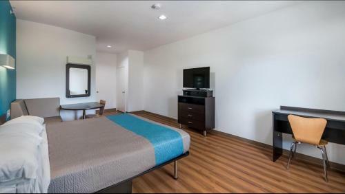 Hotel Motel 6 Channelview