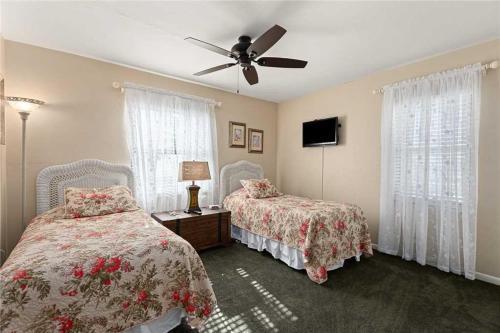 Apartamento East Gulf Condo #712