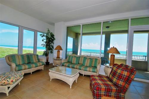 Apartamento Los Corales Condo Unit #201n