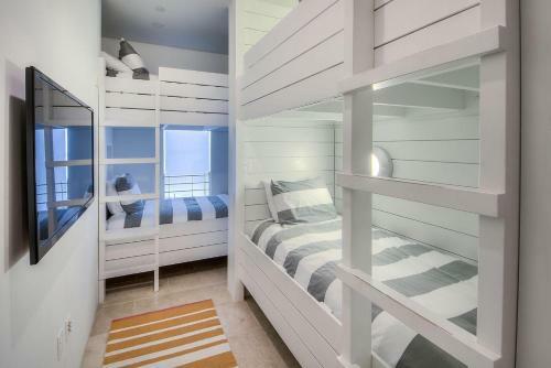 Exhale - 45 Central Square B-2 By Dune Vacation Rentals