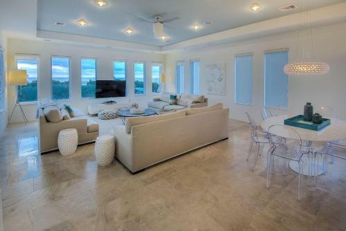 Exhale - 45 Central Square B-2 By Dune Vacation Rentals