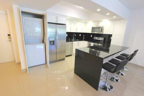 Apartamento Collins Condo #211328
