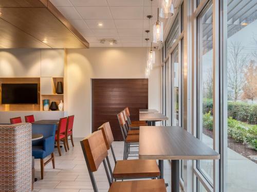 Hotel Holiday Inn Express & Suites - Keizer