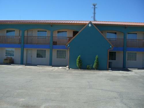 Motel La Hacienda Inn