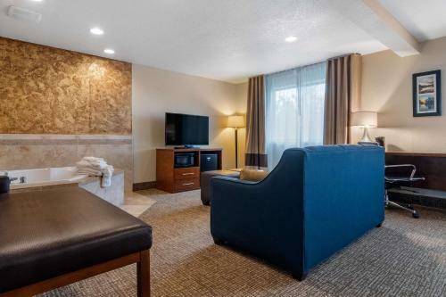 Hotel Comfort Inn & Suites South Hill I-85