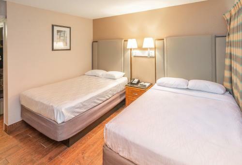 Hotel Budgetel Inn & Suites
