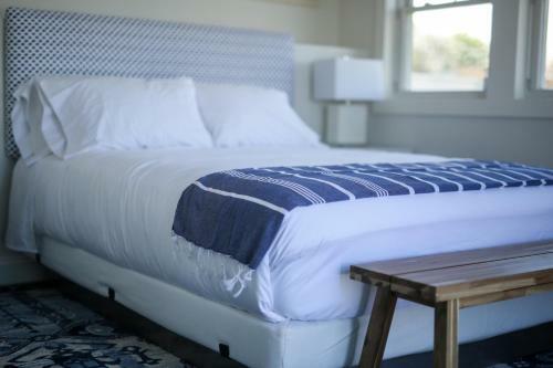Hotel The Sea Breeze Inn