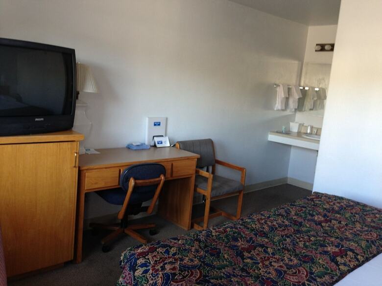 Motel Rodeway Inn & Suites