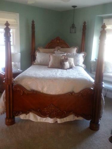 Festive West Bed & Breakfest