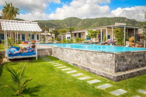 Hotel Sorrento Beach Club Vietnam