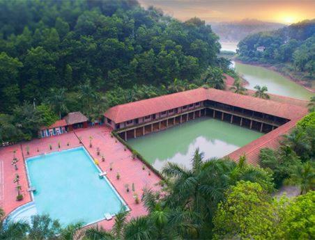 Hotel ?�ng � N�i C?c Resort