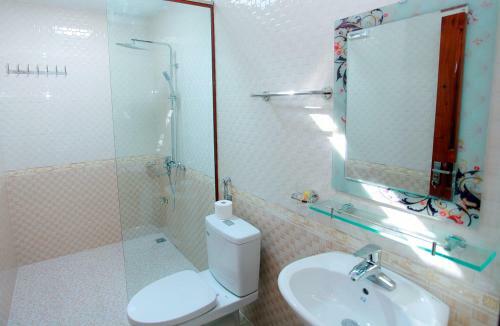 Ninh Binh Mountain Views Homestay