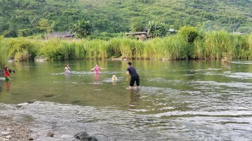 Bed & Breakfast Thu Thuy Homestay