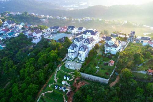 Hotel Dalat de Charme Village
