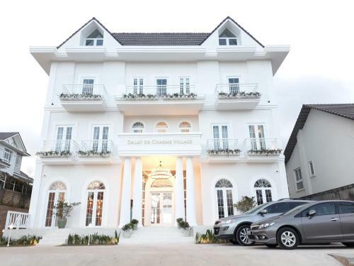 Hotel Dalat de Charme Village