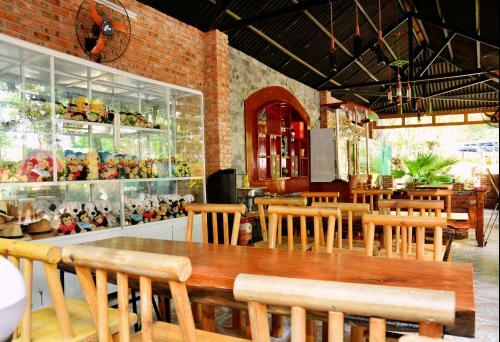 Hotel Phu Ninh Lake Resort