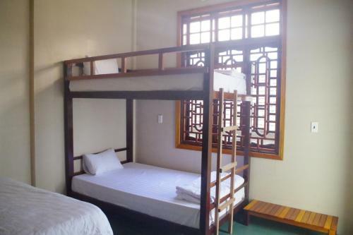 Albergue Village House